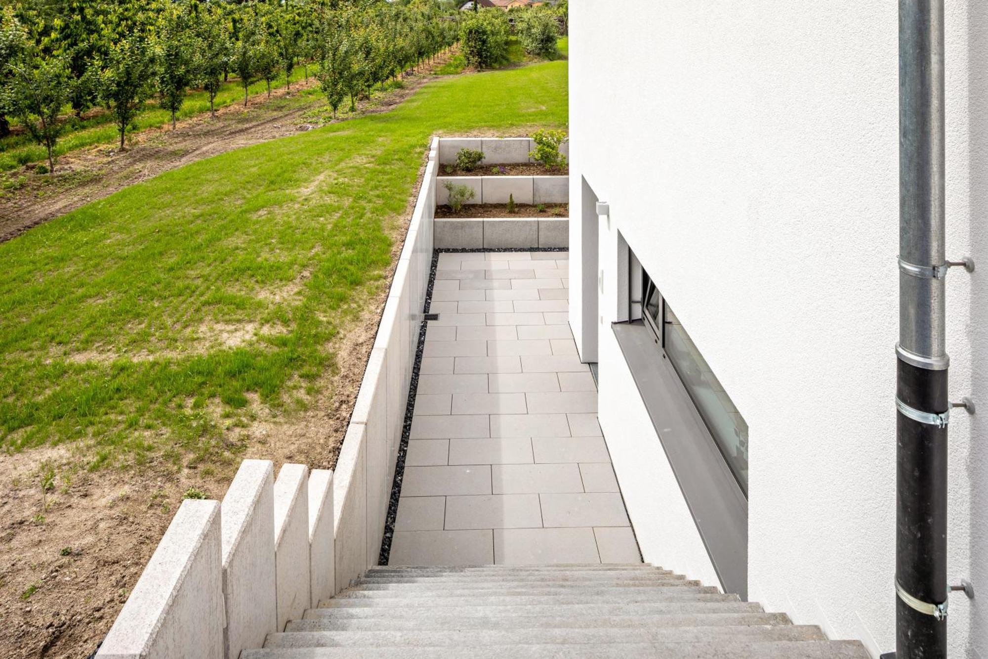 Ferienwohnung Im Obstgarten Ihringen Exterior photo